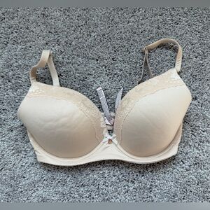 Victoria’s Secret Body by Victoria No-Wire Bra